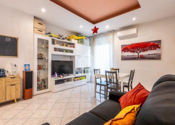 Three-room apartment Via Enrico Toti, Nichelino - photo 2