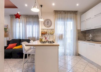 Three-room apartment Via Enrico Toti, Nichelino - photo 8