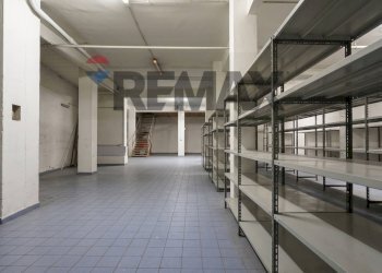 Locale Commerciale Via Giovanni Daneo, 118r 
 Quezzi, Genova (zona Quezzi) - foto 4
