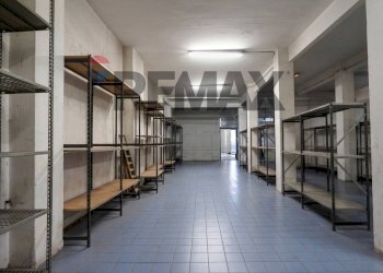 Locale Commerciale Via Giovanni Daneo, 118r 
 Quezzi, Genova (zona Quezzi) - foto 7