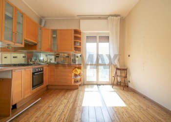 Three-room apartment via Gallino 
 Pontedecimo, Genova, Genova (neighborhood Pontedecimo) - photo 2