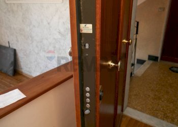 Three-room apartment via Gallino 
 Pontedecimo, Genova, Genova (neighborhood Pontedecimo) - photo 24