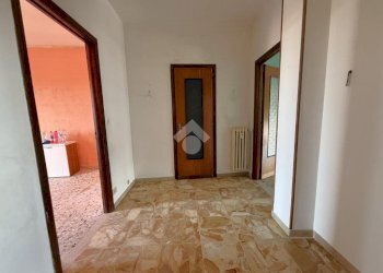 Three-room apartment Via paolo gaidano, Poirino - photo 7