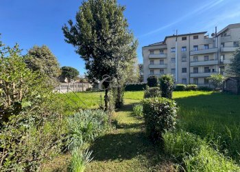 Foto 3 - Stable - Palace Via Antonio Stoppani, Mariano Comense - photo 3