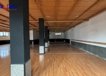 Foto 4 - Commercial Premises Frazione Ferrère
 
57, Aymavilles - photo 4