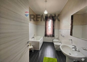 Bagno - Appartamento via Luigi Settembrini
 
15, Casoria - foto 10