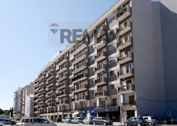 Edificio all\'aperto - Quadrilocale Via Giovanni Amendola
 
145, Bari - foto 1