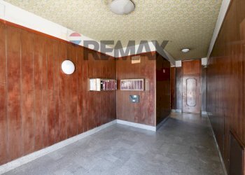 Ricezione / Lobby - Quadrilocale Via Giovanni Amendola
 
145, Bari - foto 2