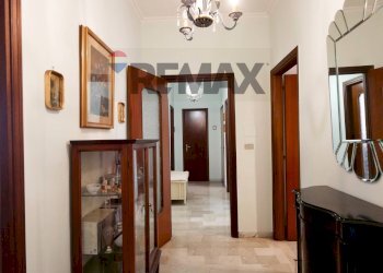 Hall / corridoio - Quadrilocale Via Giovanni Amendola
 
145, Bari - foto 8