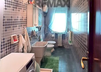 Bagno - Three-room apartment Via Alassio
 
4, Modugno - photo 14