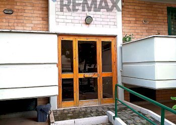 Edificio all\'aperto - Three-room apartment Via Alassio
 
4, Modugno - photo 15