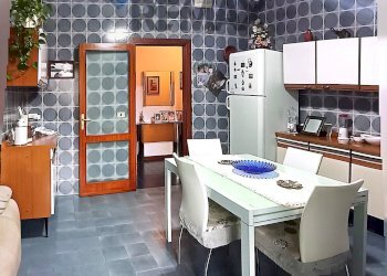 Sala da pranzo - Three-room apartment Via Alassio
 
4, Modugno - photo 23