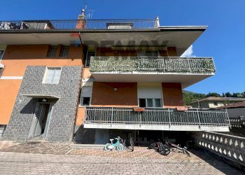 Edificio all\'aperto - Three-room apartment Via per Cavona
 
12, Cuveglio - photo 1