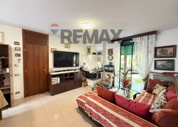 Soggiorno - Three-room apartment Via Pascoli
 
5, Arcisate - photo 4