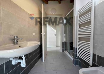 Bagno - Appartamento via Cimone
 
9, Varese - foto 7