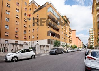 Edificio all\'aperto - Appartamento Via Di Villa Chigi, Roma - foto 1