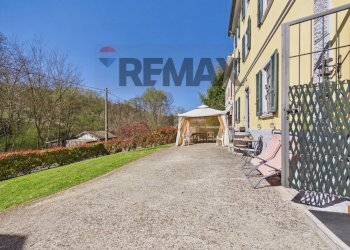 Giardino - Casa indipendente frazione Ronchi
 
92, Mornico Losana - foto 2