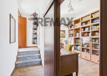 Scale - Casa indipendente frazione Ronchi
 
92, Mornico Losana - foto 25