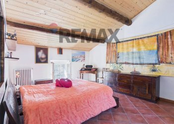 Camera / camera da letto - Casa indipendente frazione Ronchi
 
92, Mornico Losana - foto 30