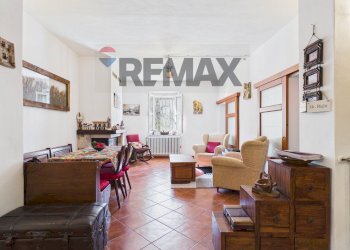 Soggiorno - Casa indipendente frazione Ronchi
 
92, Mornico Losana - foto 34