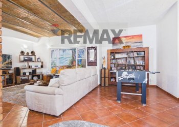 Salotto - Casa indipendente frazione Ronchi
 
92, Mornico Losana - foto 36