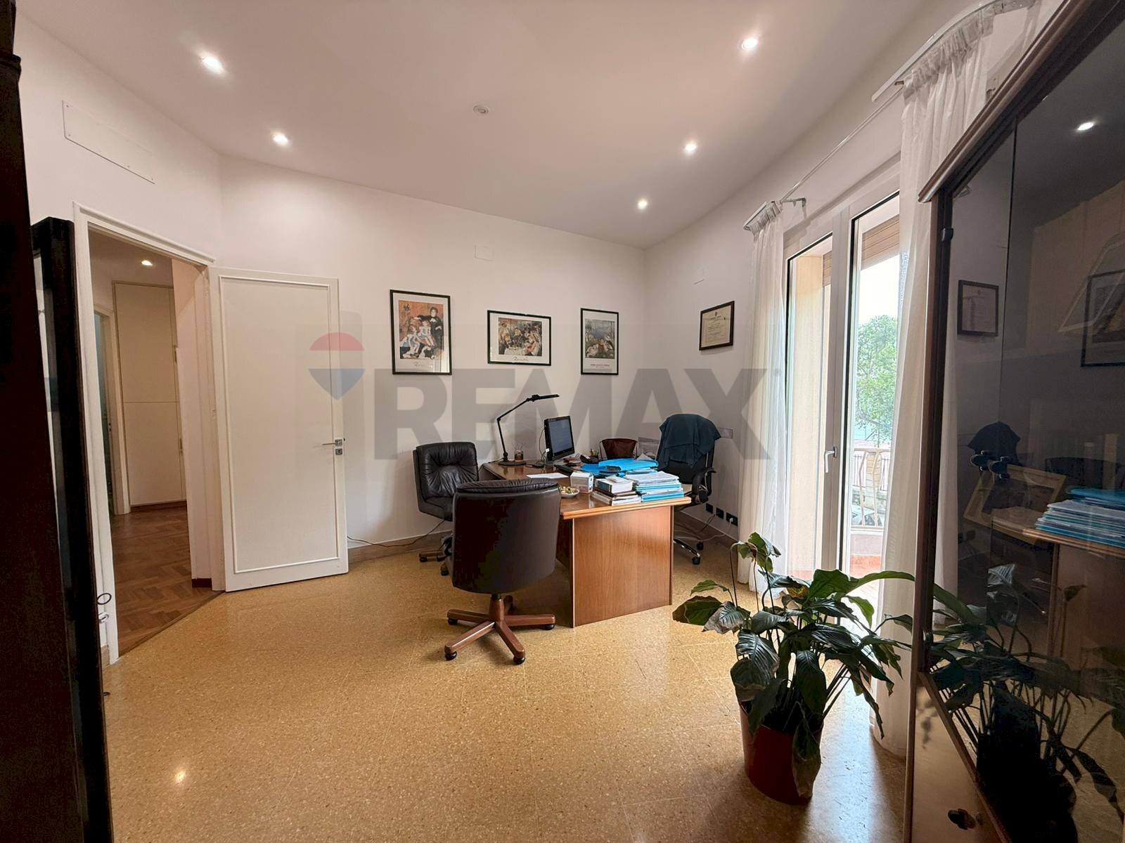 Ufficio - Apartment Via Massimo D'azeglio
27/b, Palermo - photo 2