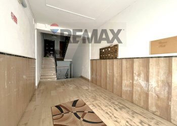 Ricezione / Lobby - Trilocale Via Regina Margherita
 
72, Napoli - foto 22