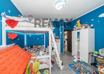 Camera / camera da letto - Quadrilocale Via Napoli
 
37, Misterbianco - foto 19