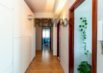 Hall / corridoio - Apartment viale nitta
 
14, Catania - photo 15