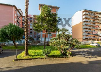 Edificio all\'aperto - Apartment viale nitta
 
14, Catania - photo 64