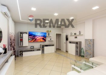 Soggiorno - Three-room apartment Salvatore Carnevale
 
35, Belpasso - photo 1