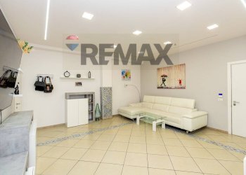 Soggiorno - Three-room apartment Salvatore Carnevale
 
35, Belpasso - photo 8
