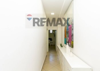Hall / corridoio - Three-room apartment Salvatore Carnevale
 
35, Belpasso - photo 12