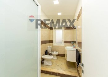 Bagno - Three-room apartment Salvatore Carnevale
 
35, Belpasso - photo 22
