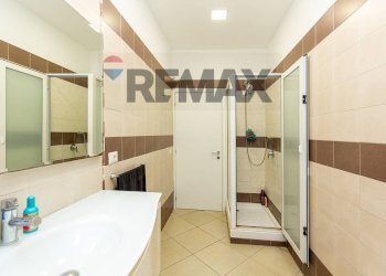 Bagno - Three-room apartment Salvatore Carnevale
 
35, Belpasso - photo 25