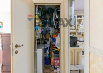 Dispensa di stoccaggio - Four-room apartment corso san vito
 
174, Mascalucia - photo 13