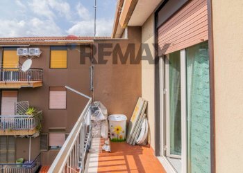 Balcone - Four-room apartment corso san vito
 
174, Mascalucia - photo 17