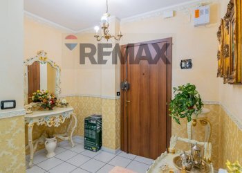 Hall / corridoio - Four-room apartment corso san vito
 
174, Mascalucia - photo 21
