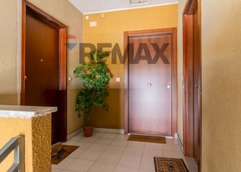 Hall / corridoio - Four-room apartment corso san vito
 
174, Mascalucia - photo 22
