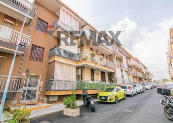 Edificio all\'aperto - Four-room apartment corso san vito
 
174, Mascalucia - photo 25