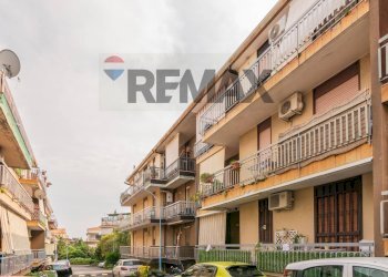Edificio all\'aperto - Four-room apartment corso san vito
 
174, Mascalucia - photo 26