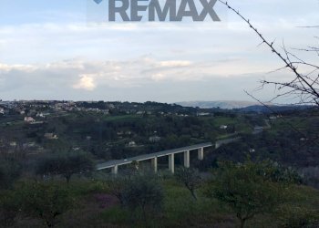 Edificio all\'aperto - Villa Contrada Piano Marino
 
snc, Piazza Armerina - foto 16