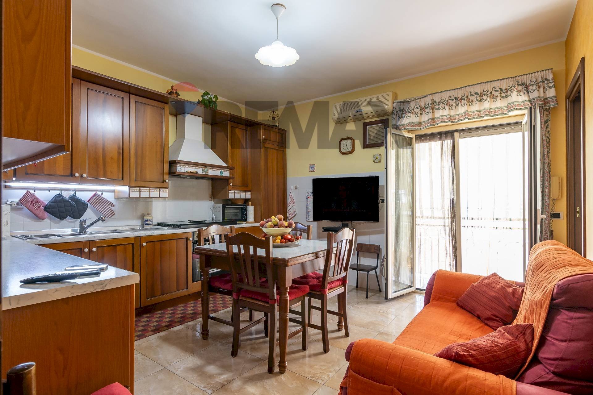 Cucina - Trilocale Via Giosuè Carducci
 
21, Piazza Armerina - foto 1