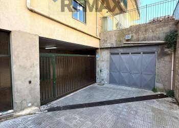Terrazza - Three-room apartment Via Giosuè Carducci
 
21, Piazza Armerina - photo 27