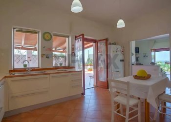 Cucina - Villa Contrada Agnone Baia del Riccio
 
snc, Augusta - foto 9