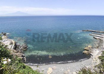Vista dell\'acqua - Villa Contrada Agnone Baia del Riccio
 
snc, Augusta - foto 30