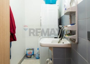 Bagno - Trilocale via Cordovado
 
77, Acireale - foto 29