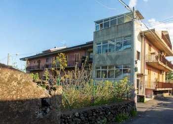 Edificio all\'aperto - Trilocale via Cordovado
 
77, Acireale - foto 42
