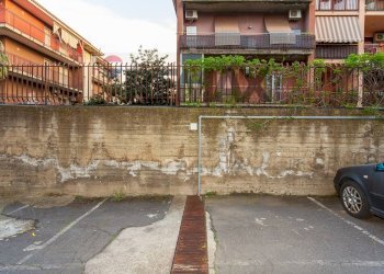 Edificio all\'aperto - Quadrilocale Via Cassiopea
 
30, Catania - foto 31