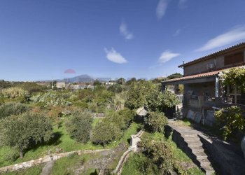 Vista delle montagne - Villa Via Croce Del Sud
 
2, Catania - foto 32